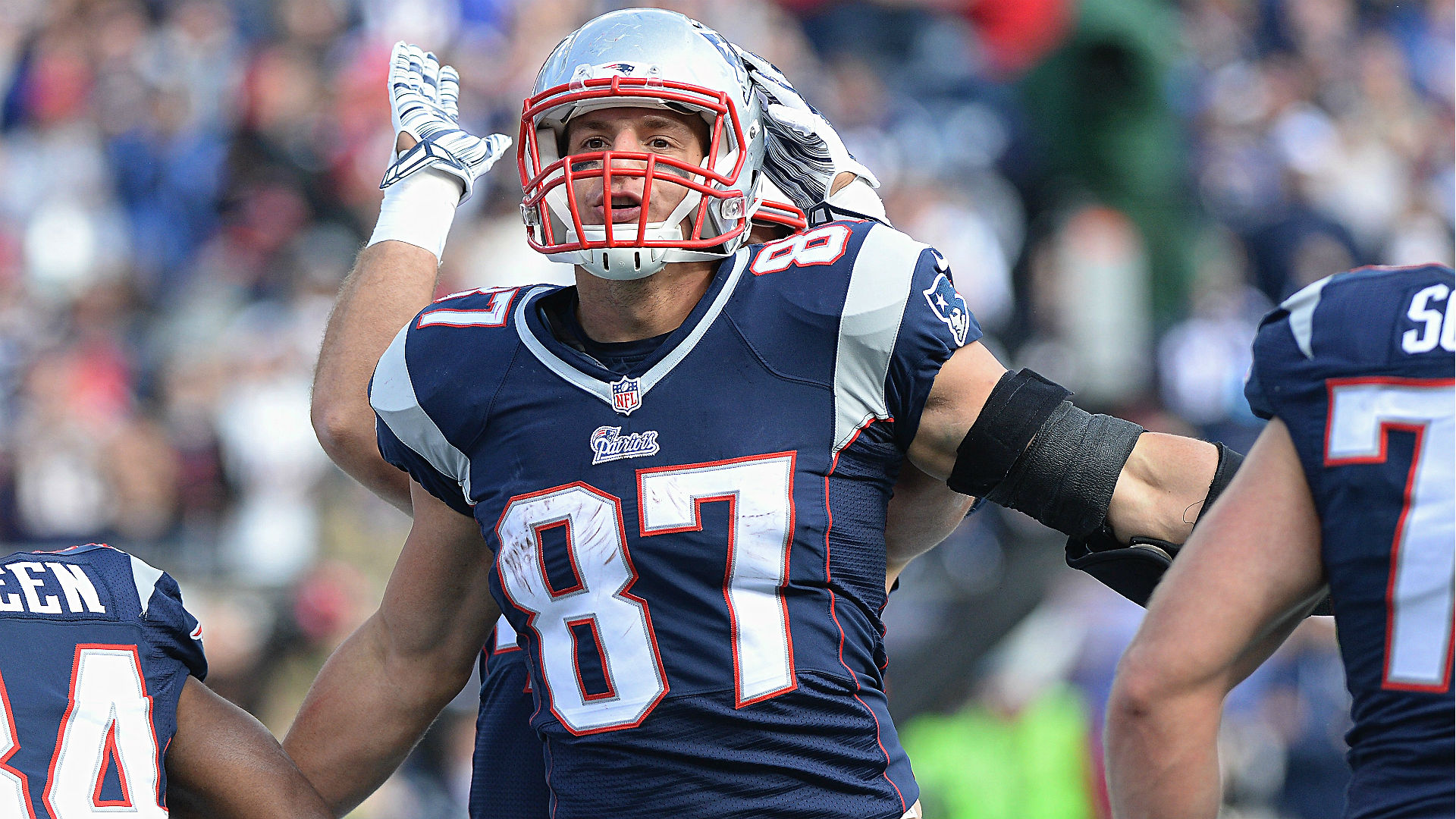 gronkowski-rob-102614-getty-ftr.jpg